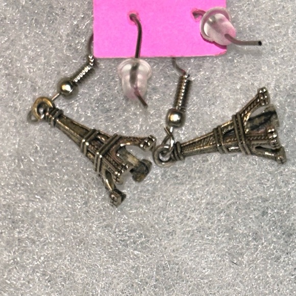 NWT buster punch  / gallery dept artist / luxury earrings hypoallergenic - Picture 4 of 4